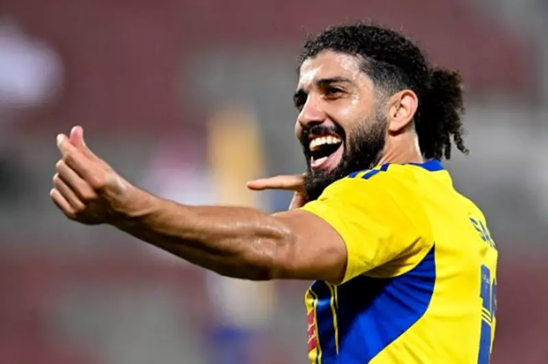 احتفل على طريقة الزمالك.. ساسي يسجل للغرافة في نهائي كأس أمير قطر